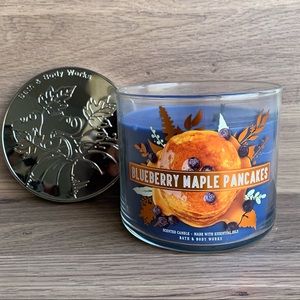 🫐🍁🥞Bath & Body Works 3 Wick Candle- Blueberry Maple Pancakes